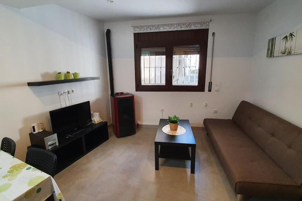 Precioso Apartamento En El Pirineo Catalan 라 포블라 데 리예트 외부 사진